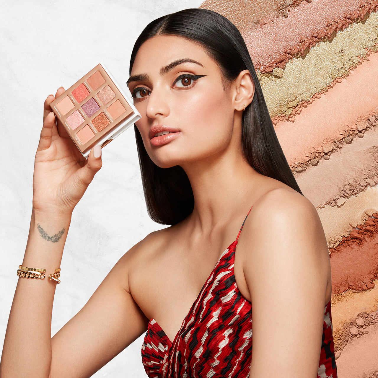 Unleash Your Inner Artist with the Ultimate Eyeshadow Palette from